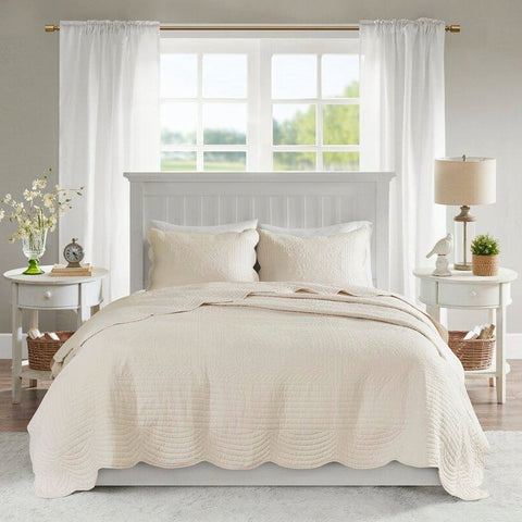 King Size 3 Piece Reversible Scalloped Edges Microfiber Quilt Set in Cream
