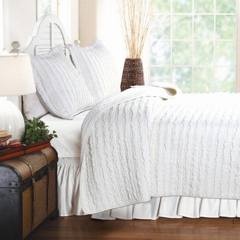 Full 3-Piece Quilt Set 100% Cotton White Ruffled Stripes Reversible