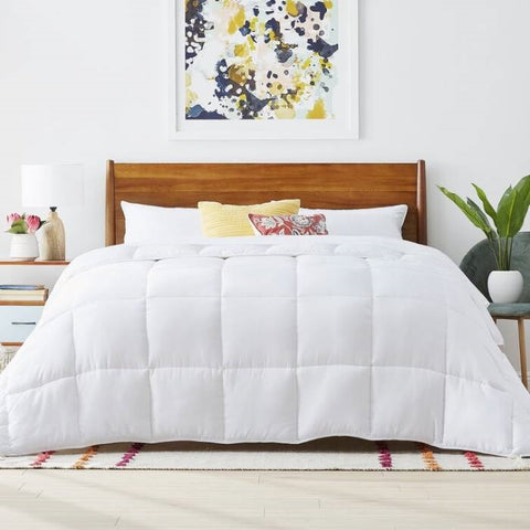 Full Size Cozy All Seasons Plush White Polyester Down Alternative Comforter