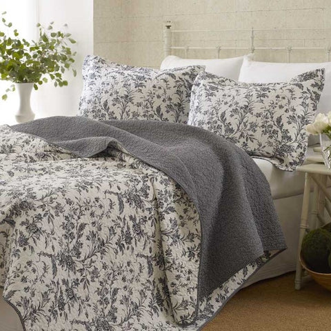 King size Cotton Blend 3-Piece Reversible Quilt Set in Grey White Floral Design