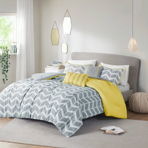 Full / Queen size Reversible Comforter Set in Grey White Yellow Chevron Stripe